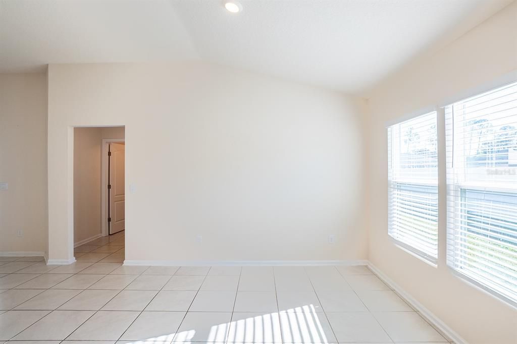 For Sale: $434,900 (3 beds, 3 baths, 2363 Square Feet)