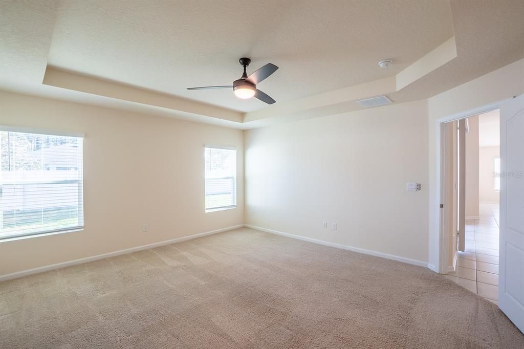 For Sale: $434,900 (3 beds, 3 baths, 2363 Square Feet)