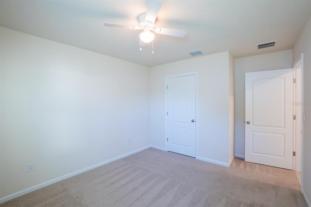 For Sale: $434,900 (3 beds, 3 baths, 2363 Square Feet)