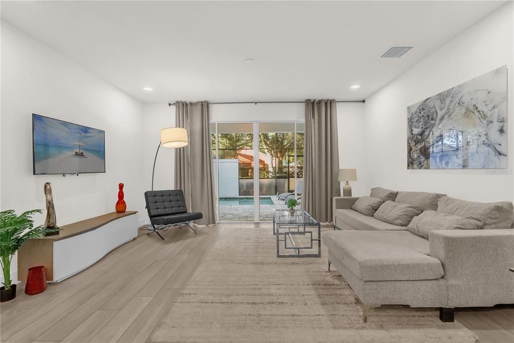 For Sale: $387,500 (3 beds, 3 baths, 1852 Square Feet)