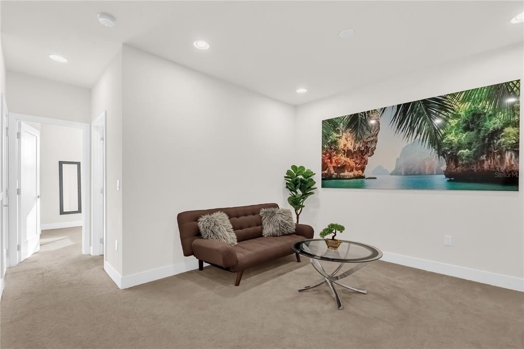 For Sale: $387,500 (3 beds, 3 baths, 1852 Square Feet)