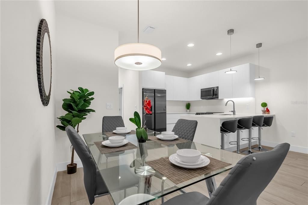 For Sale: $387,500 (3 beds, 3 baths, 1852 Square Feet)