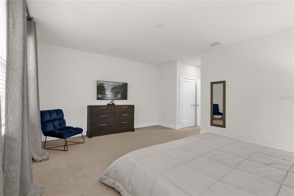 For Sale: $387,500 (3 beds, 3 baths, 1852 Square Feet)