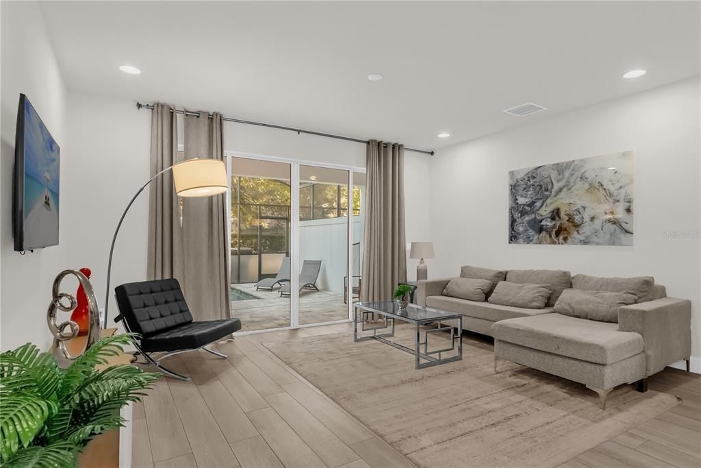 For Sale: $387,500 (3 beds, 3 baths, 1852 Square Feet)