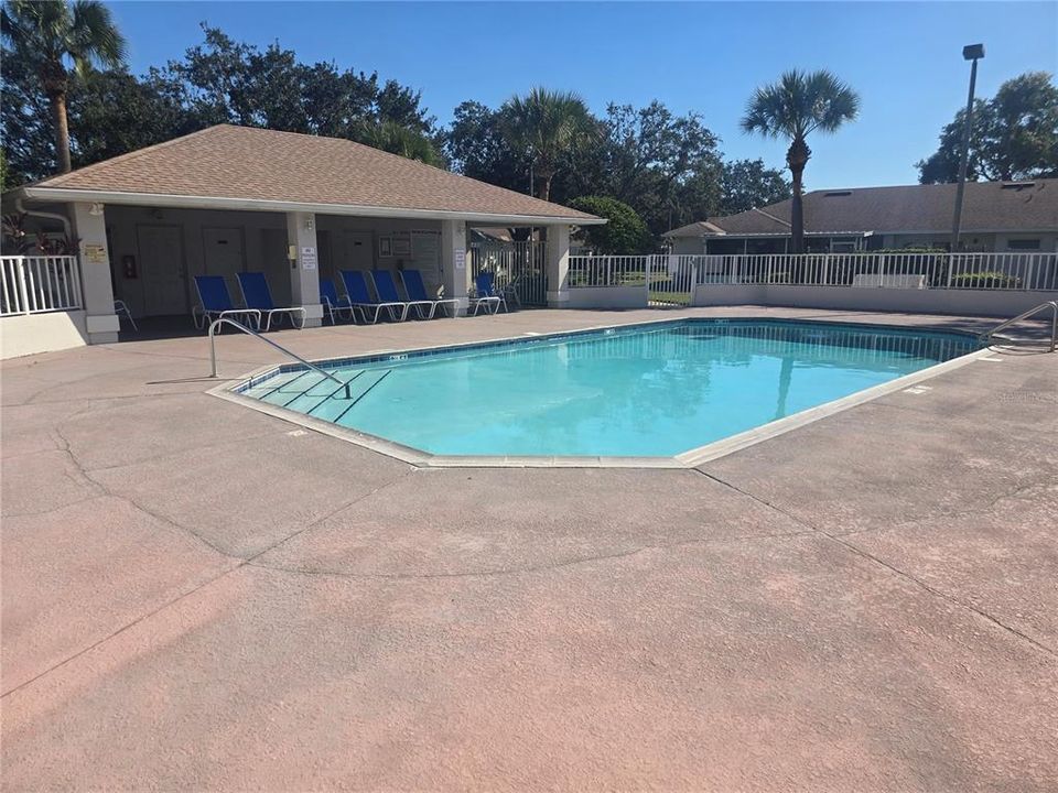 待售: $229,900 (2 贝兹, 2 浴室, 952 平方英尺)