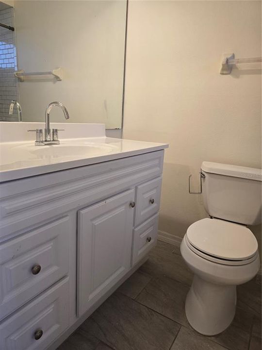 待售: $229,900 (2 贝兹, 2 浴室, 952 平方英尺)