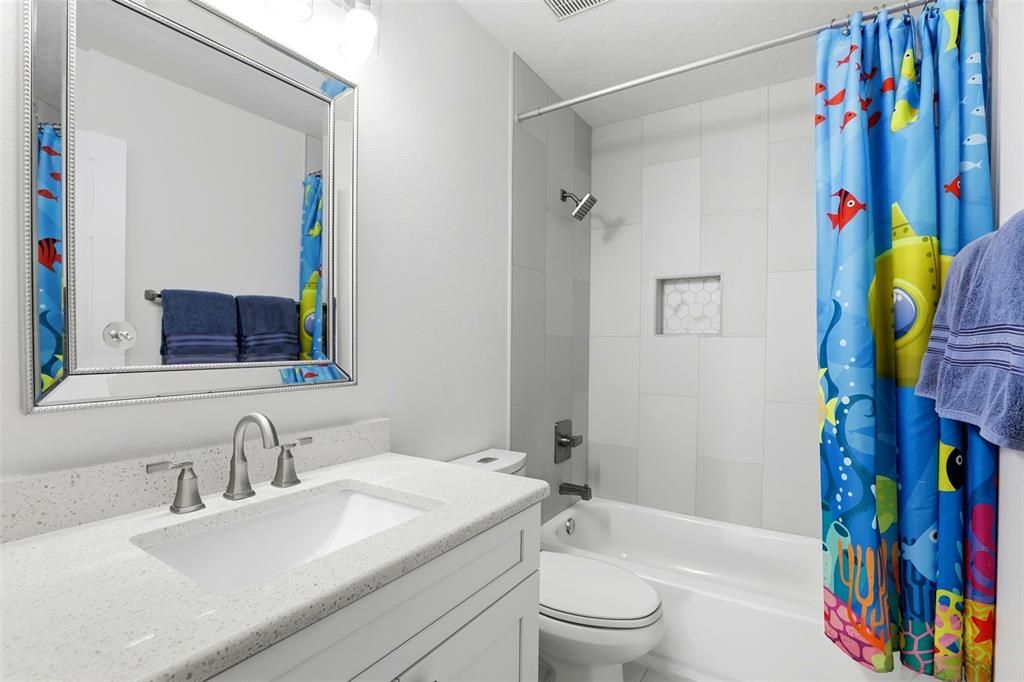 На продажу: $595,000 (4 спален, 3 ванн, 3310 Квадратных фут)