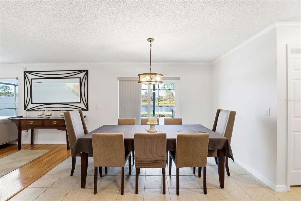 На продажу: $595,000 (4 спален, 3 ванн, 3310 Квадратных фут)