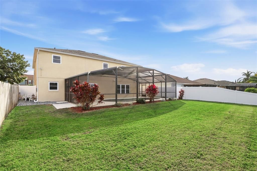 На продажу: $595,000 (4 спален, 3 ванн, 3310 Квадратных фут)