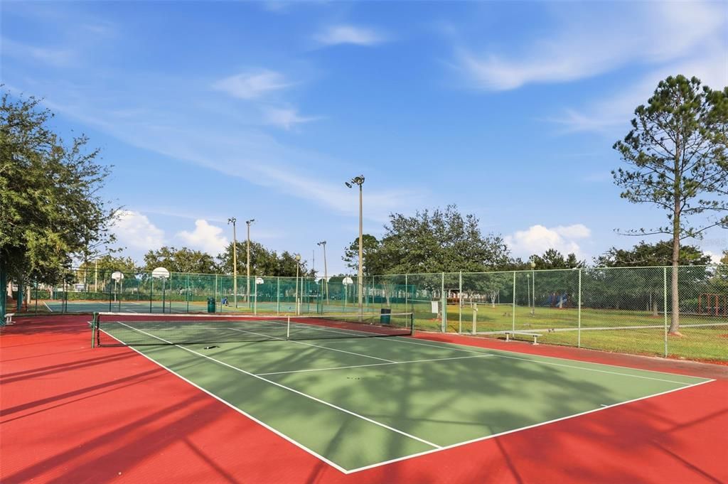 На продажу: $595,000 (4 спален, 3 ванн, 3310 Квадратных фут)