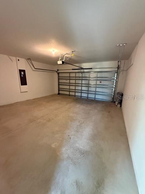 For Rent: $2,450 (4 beds, 2 baths, 2343 Square Feet)