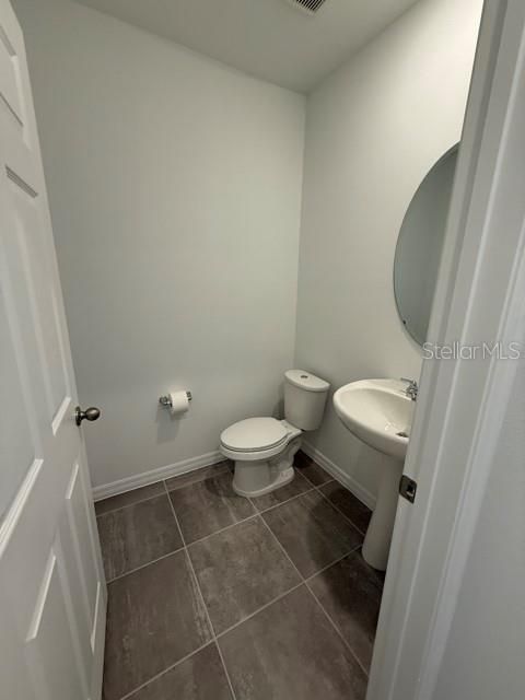 For Rent: $2,450 (4 beds, 2 baths, 2343 Square Feet)