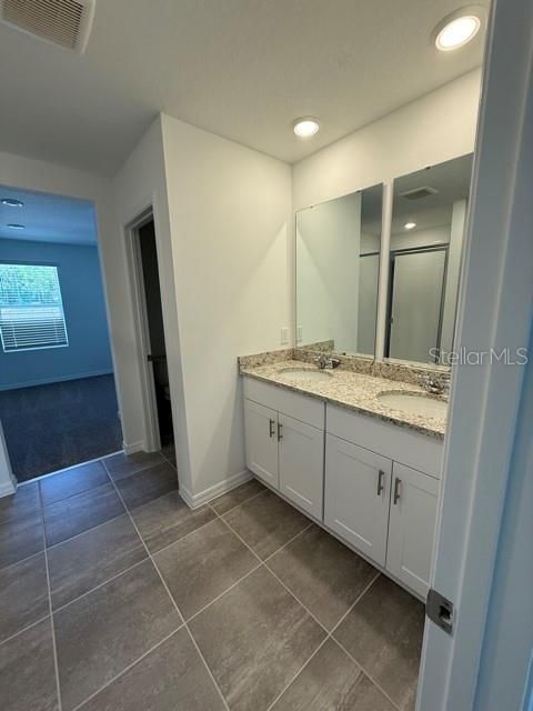 For Rent: $2,450 (4 beds, 2 baths, 2343 Square Feet)