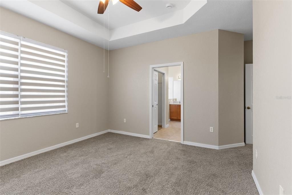 For Sale: $215,000 (3 beds, 2 baths, 1468 Square Feet)