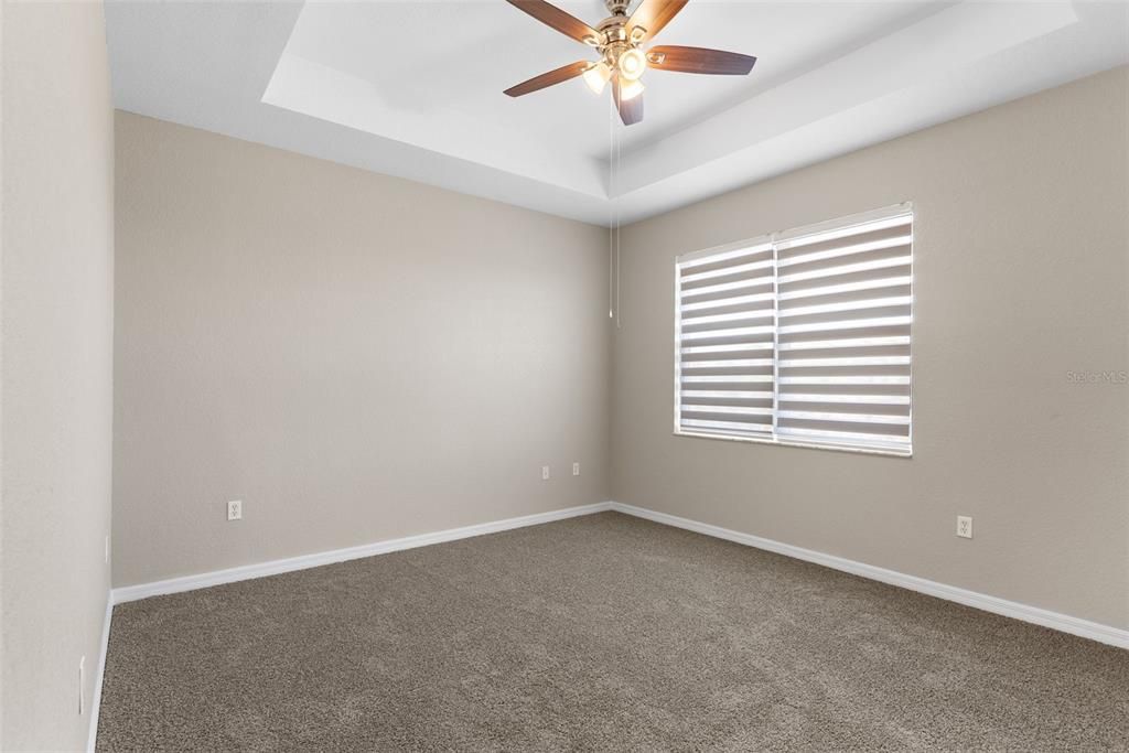 For Sale: $215,000 (3 beds, 2 baths, 1468 Square Feet)