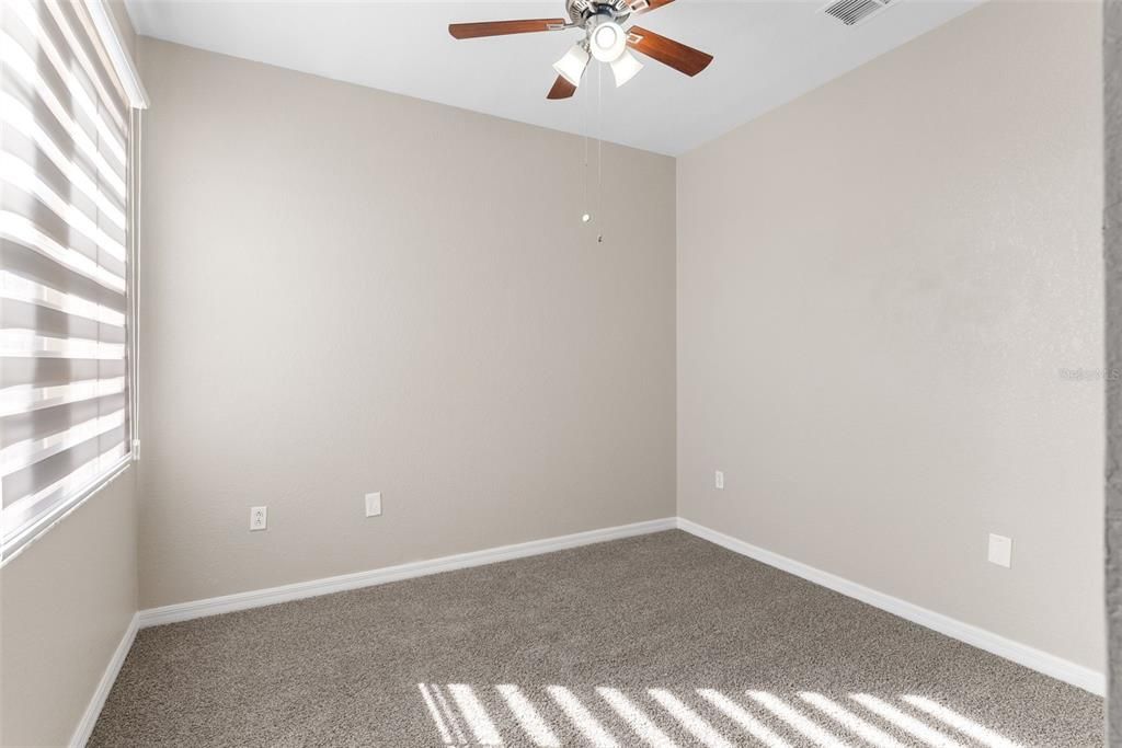 For Sale: $215,000 (3 beds, 2 baths, 1468 Square Feet)