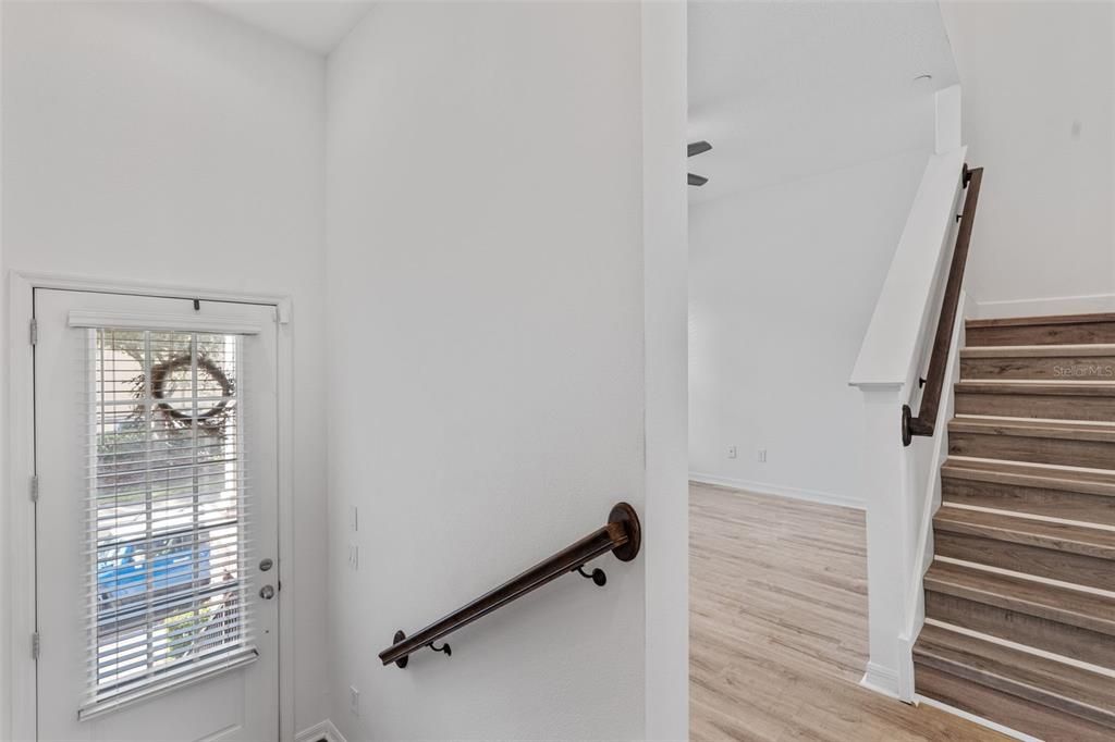 На продажу: $435,000 (3 спален, 3 ванн, 1724 Квадратных фут)