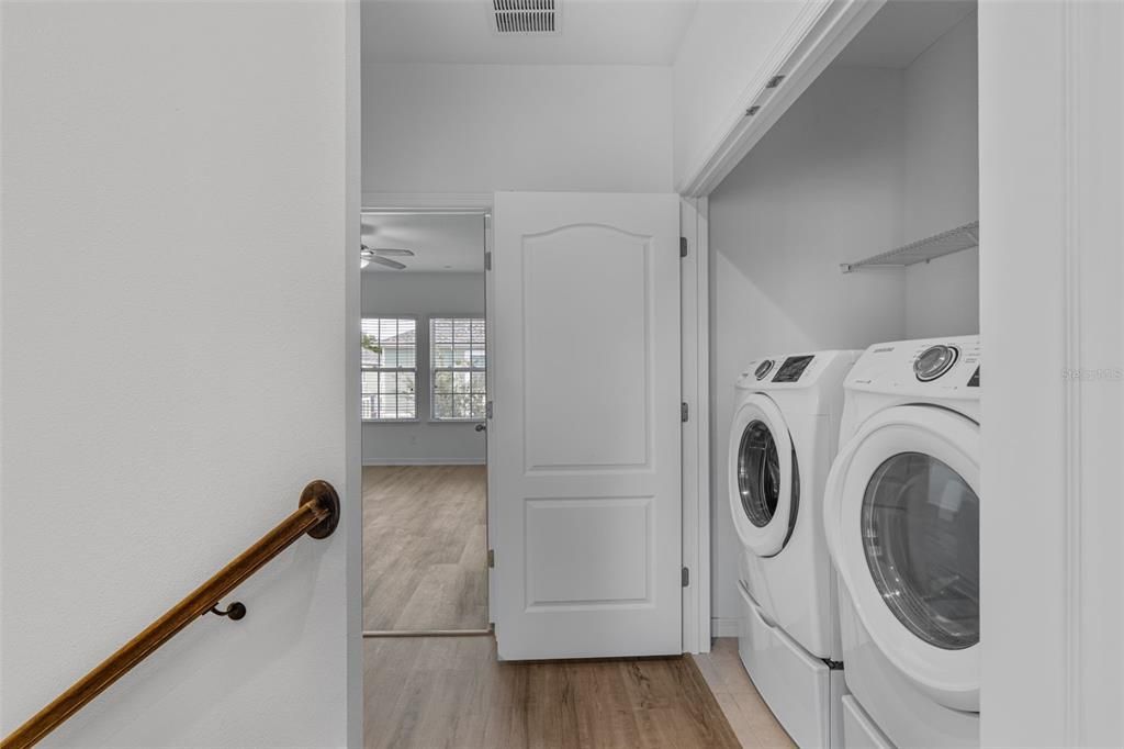 На продажу: $435,000 (3 спален, 3 ванн, 1724 Квадратных фут)