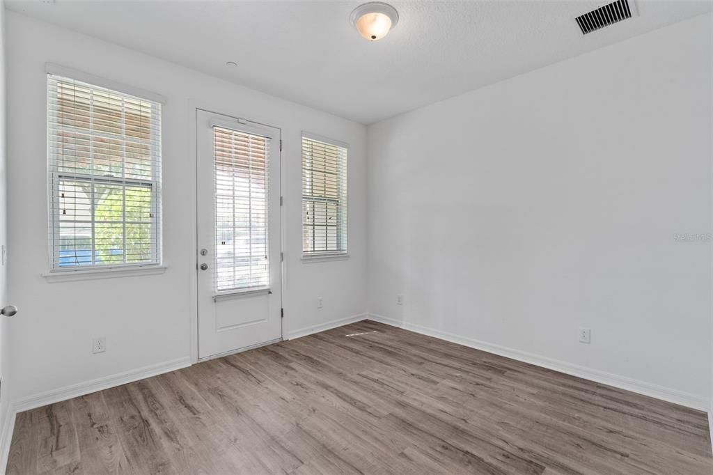 На продажу: $435,000 (3 спален, 3 ванн, 1724 Квадратных фут)