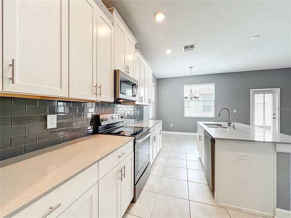 For Sale: $540,000 (3 beds, 2 baths, 2175 Square Feet)