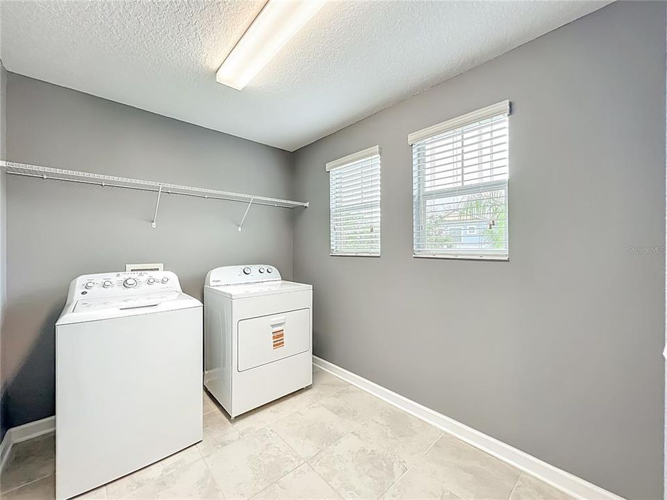 For Sale: $540,000 (3 beds, 2 baths, 2175 Square Feet)