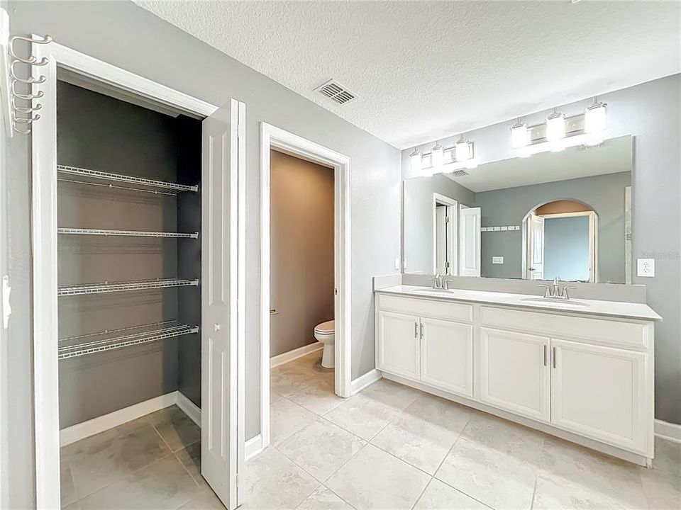 For Sale: $540,000 (3 beds, 2 baths, 2175 Square Feet)