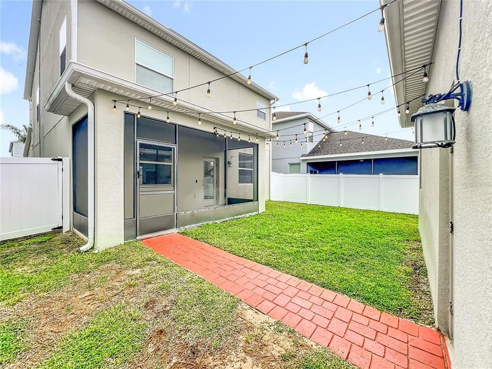 For Sale: $540,000 (3 beds, 2 baths, 2175 Square Feet)