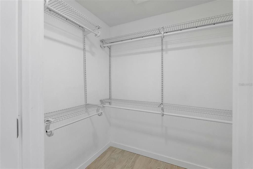 For Sale: $1,385,000 (4 beds, 2 baths, 2005 Square Feet)