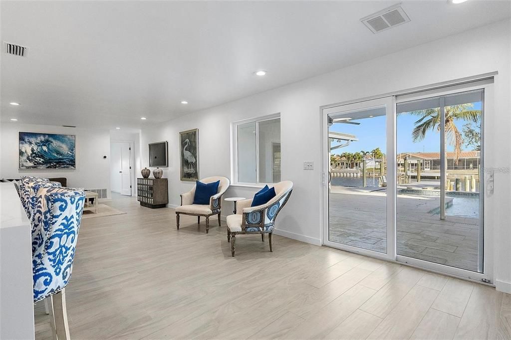 For Sale: $1,385,000 (4 beds, 2 baths, 2005 Square Feet)