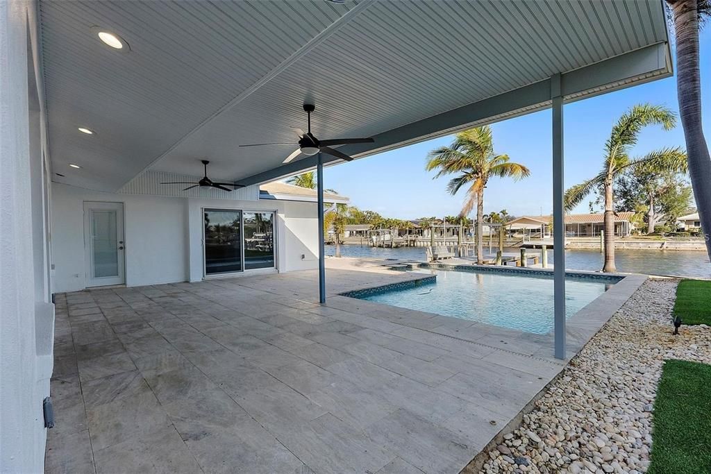 For Sale: $1,385,000 (4 beds, 2 baths, 2005 Square Feet)