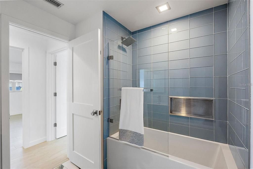 For Sale: $1,385,000 (4 beds, 2 baths, 2005 Square Feet)