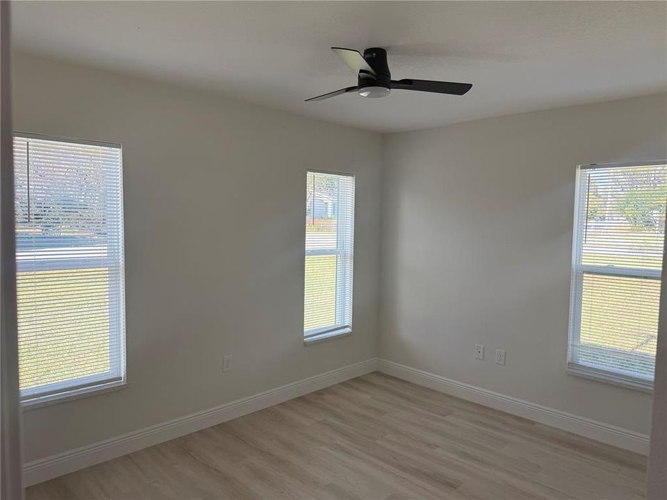 В аренду: $1,850 (3 спален, 2 ванн, 1428 Квадратных фут)