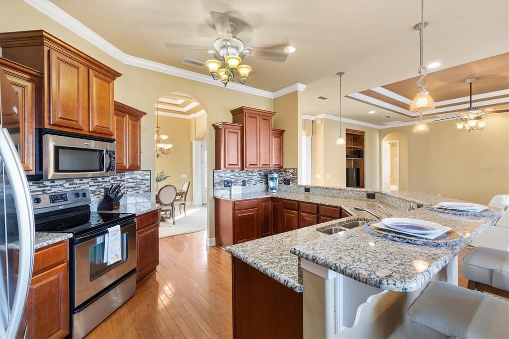 На продажу: $599,000 (3 спален, 3 ванн, 2791 Квадратных фут)