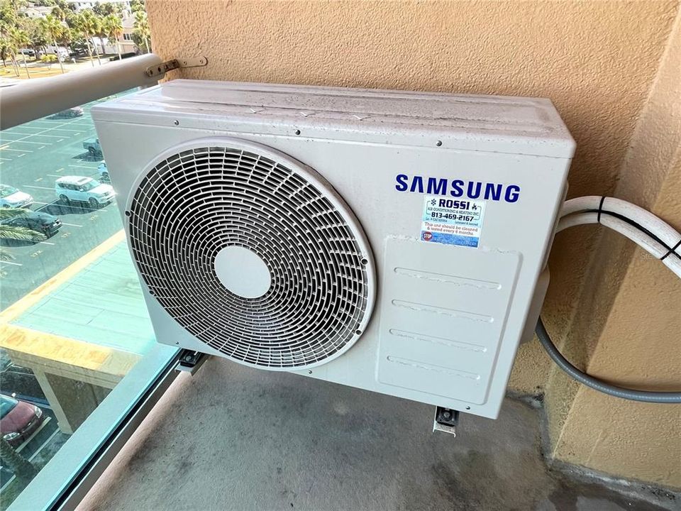 待售: $299,000 (0 贝兹, 1 浴室, 507 平方英尺)