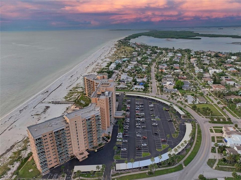 待售: $299,000 (0 贝兹, 1 浴室, 507 平方英尺)