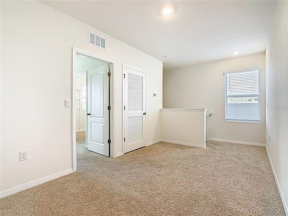 For Rent: $2,500 (5 beds, 3 baths, 2447 Square Feet)