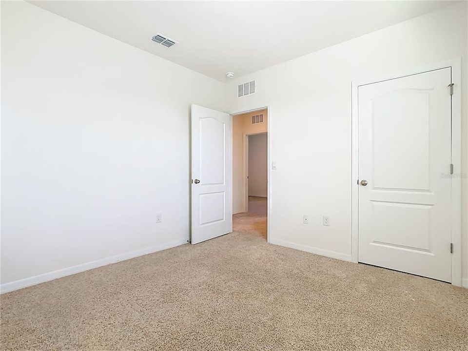 For Rent: $2,500 (5 beds, 3 baths, 2447 Square Feet)