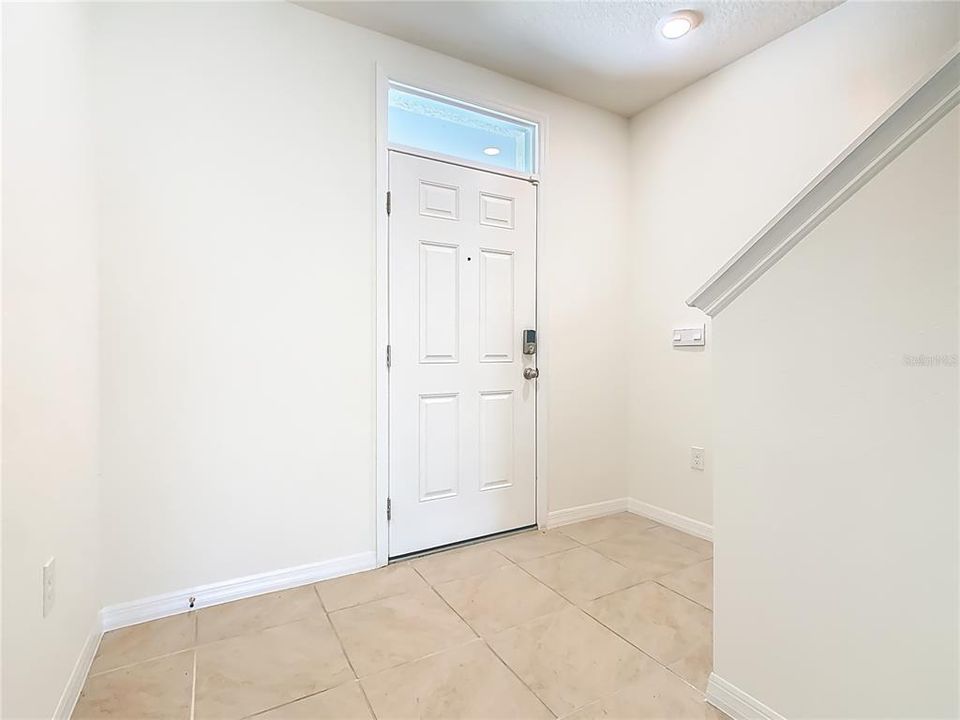 For Rent: $2,500 (5 beds, 3 baths, 2447 Square Feet)