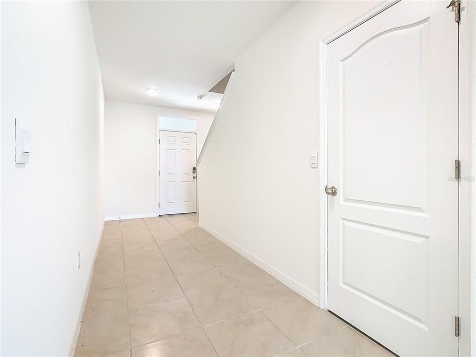 For Rent: $2,500 (5 beds, 3 baths, 2447 Square Feet)