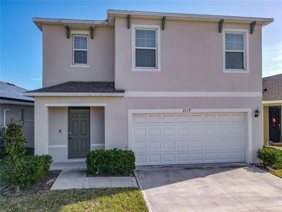 For Rent: $2,500 (5 beds, 3 baths, 2447 Square Feet)