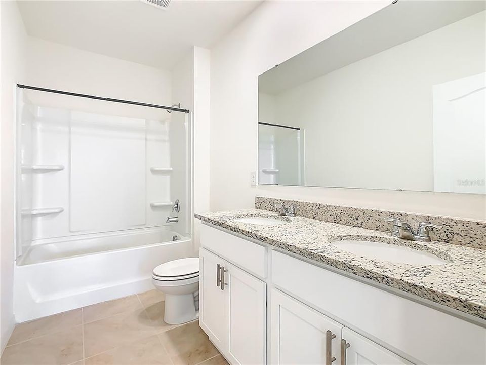 For Rent: $2,500 (5 beds, 3 baths, 2447 Square Feet)