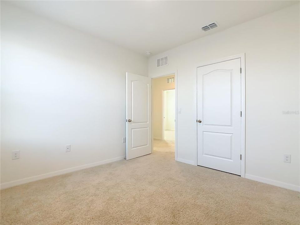 For Rent: $2,500 (5 beds, 3 baths, 2447 Square Feet)