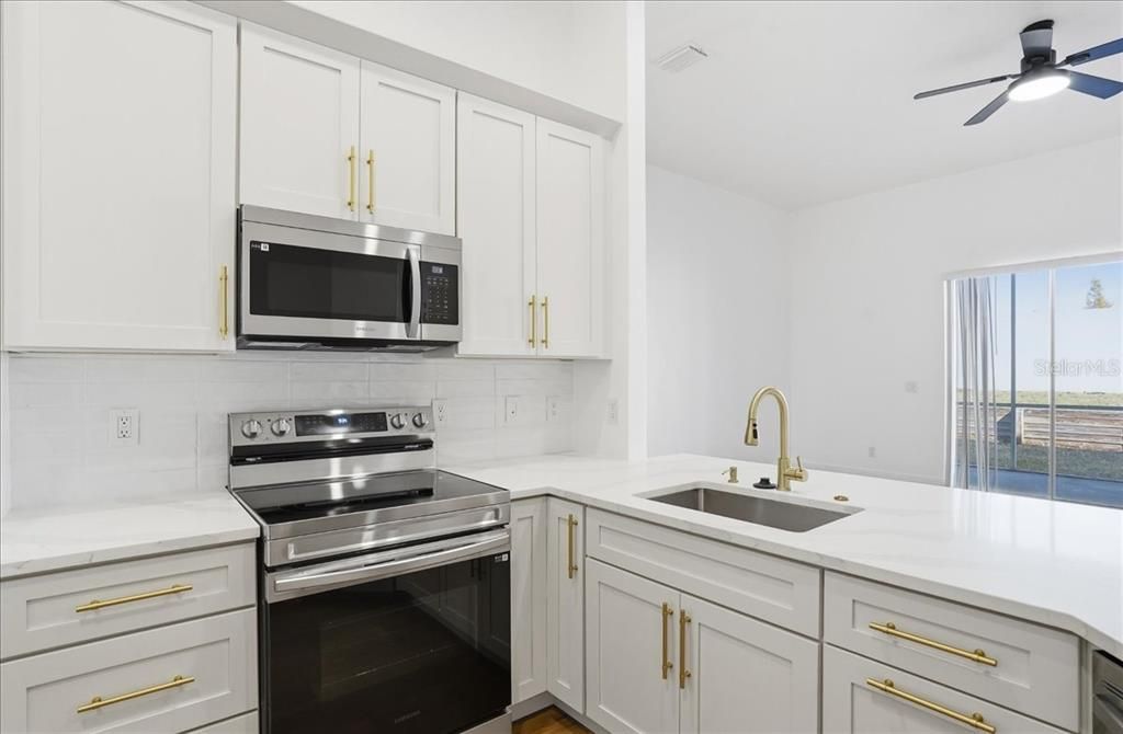 For Sale: $485,000 (4 beds, 3 baths, 3101 Square Feet)