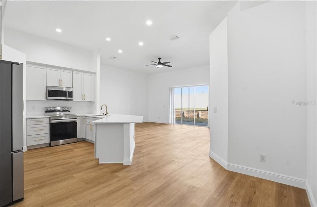 For Sale: $485,000 (4 beds, 3 baths, 3101 Square Feet)