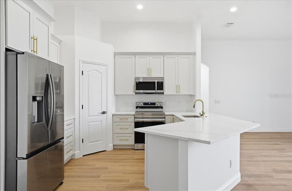 For Sale: $485,000 (4 beds, 3 baths, 3101 Square Feet)