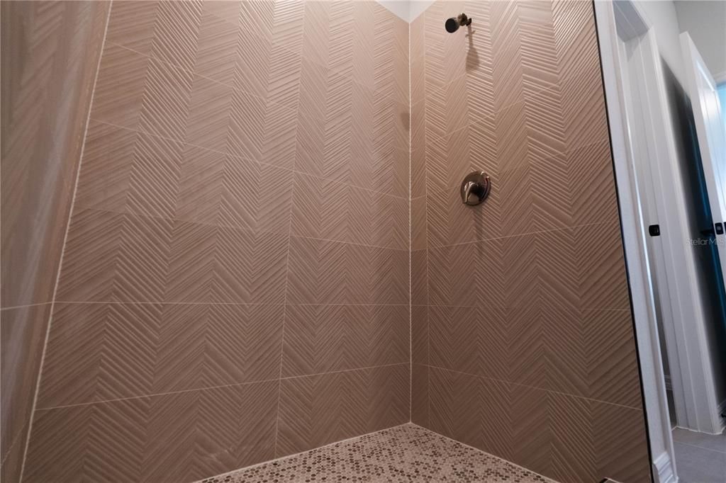 For Sale: $345,000 (3 beds, 2 baths, 1543 Square Feet)