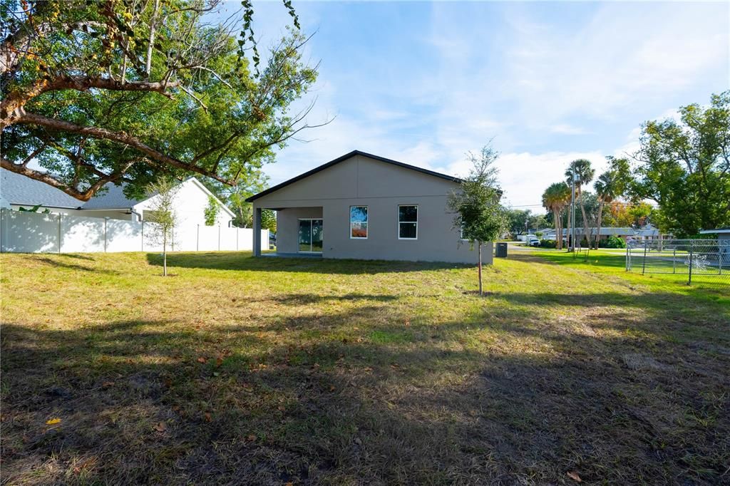 For Sale: $345,000 (3 beds, 2 baths, 1543 Square Feet)