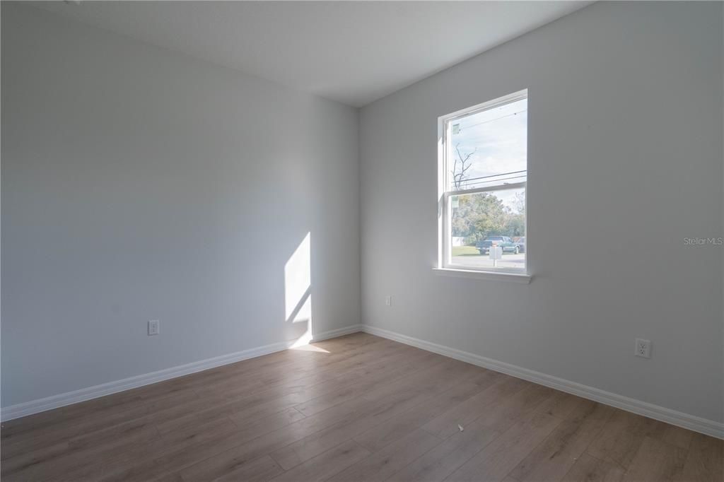 For Sale: $345,000 (3 beds, 2 baths, 1543 Square Feet)