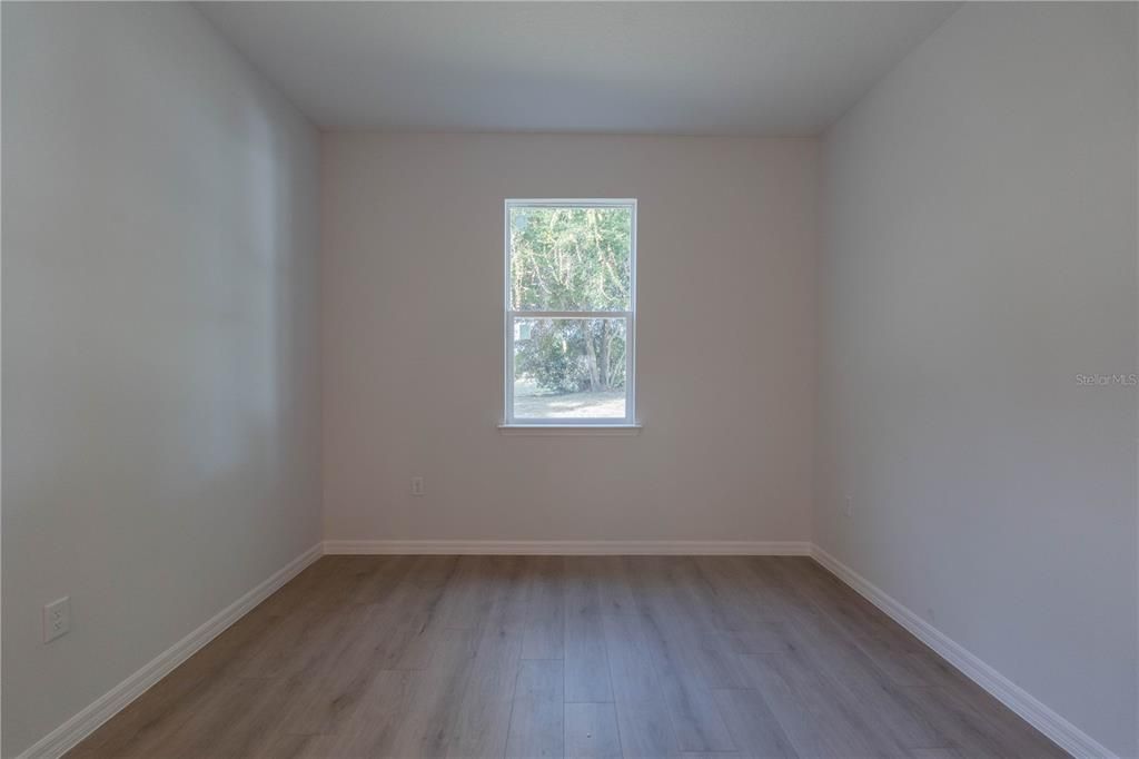 For Sale: $345,000 (3 beds, 2 baths, 1543 Square Feet)