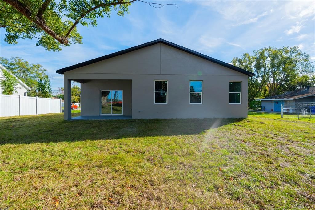 For Sale: $345,000 (3 beds, 2 baths, 1543 Square Feet)